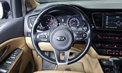 Kia Canival 2018, 234433 км, за 10000000 KRW - фото 13