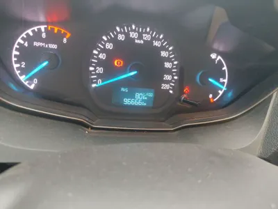 Ford Escort 2015, 96700 км, за 22025.66 CNY - фото 13