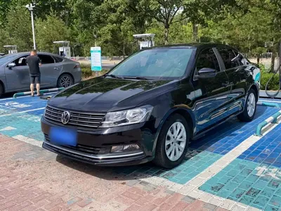 Volkswagen Lavida 2018, 79200 км, за 46100 CNY - фото 1
