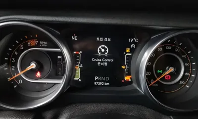 Jeep Wrangler 2019, 97392 км, за 32900000 KRW - фото 8