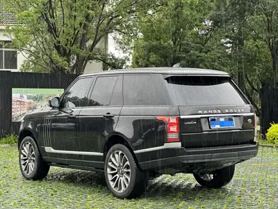 Land Rover Range Rover 2019, 100000 км, за 398000 CNY