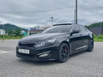 Kia K5 · 2012 год