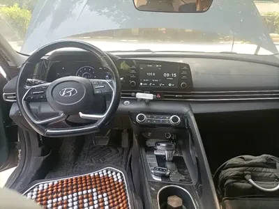 Hyundai Elantra 2021, 81600 км, за 48099 CNY - фото 10
