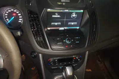 Ford Kuga 2015, 92900 км, за 41548.25 CNY - фото 10