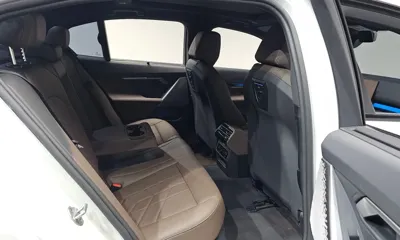 BMW i5 2025, 14816 км, за 71500000 KRW - фото 26