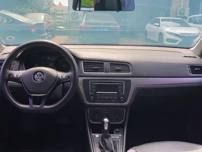 Volkswagen Lavida 2018, 79200 км, за 46100 CNY - фото 16