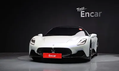 Maserati MC20 2022, 9596 км, за 279000000 KRW
