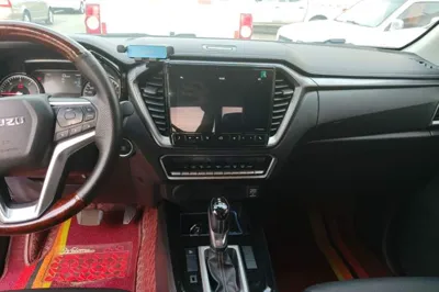 Isuzu D-MAX 2021, 81500 км, за 104756.71 CNY - фото 15