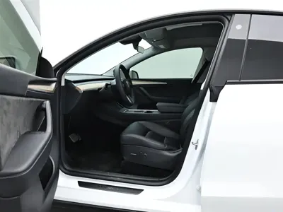 Tesla Model Y 2021, 61200 км, за 153000 CNY - фото 12