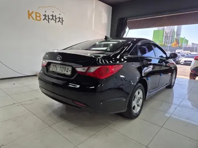 Hyundai Sonata 2014, 145596 км, за 3900000 KRW - фото 4
