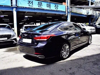 Hyundai Genesis 2014, 153422 км, за 11300000 KRW