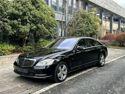 Mercedes-Benz S-Class · 2011 год
