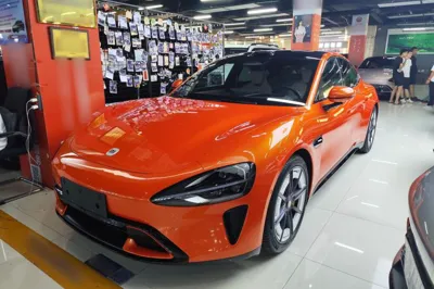 Xiaomi Auto SU7 · 2024 год
