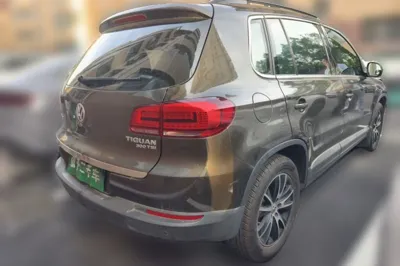 Volkswagen Tiguan 2016, 105000 км, за 50631.28 CNY