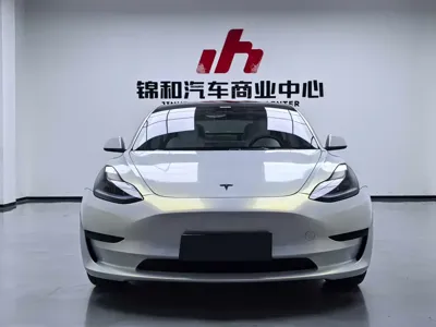 Tesla Model 3 2022, 36000 км, за 107000 CNY