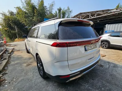 Kia Canival 2023, 101200 км, за 16720000 KRW - фото 4