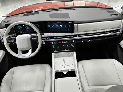 Hyundai Santa Fe 2024, 2100 км, за 197000 CNY