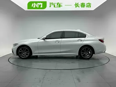BMW 3 Series 2022, 54000 км, за 179800 CNY