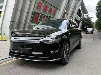 AITO 问界 AITO M9 · 2024 год