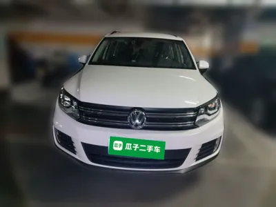 Volkswagen Tiguan 2016, 102800 км, за 47300.27 CNY