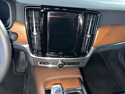 Volvo S90 2023, 74900 км, за 168600 CNY - фото 9