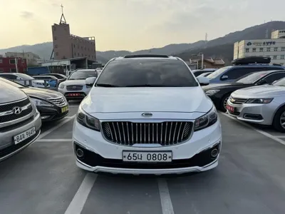 Kia Canival 2016, 193000 км, за 9900000 KRW