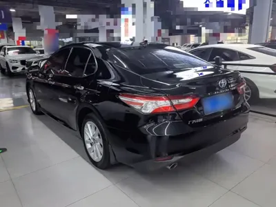 Toyota Camry 2022, 61100 км, за 110500 CNY - фото 5