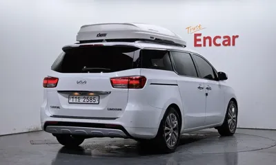 Kia Canival 2016, 166037 км, за 9800000 KRW - фото 2