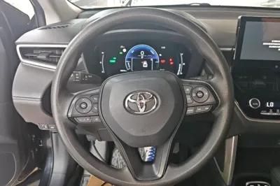 Toyota Corolla Cross 2023, 49000 км, за 91976.52 CNY - фото 13