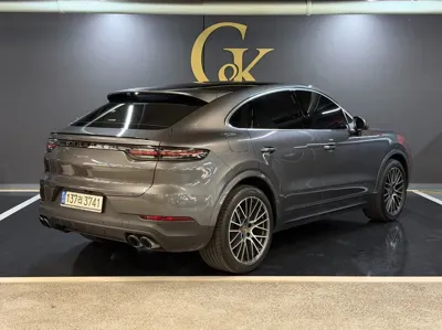 Porsche Cayenne 2023, 14000 км, за 110000000 KRW