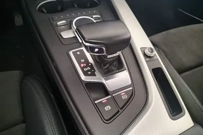 Audi A4 2019, 136500 км, за 147415.98 CNY