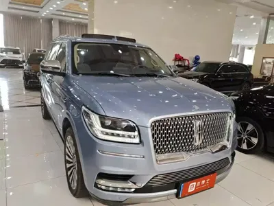 Lincoln Navigator 2019, 78800 км, за 418000 CNY - фото 7