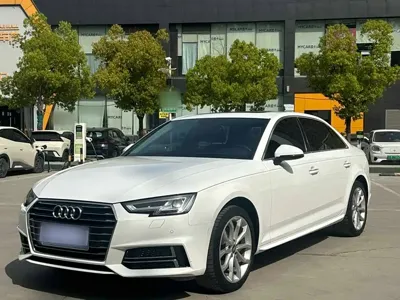 Audi A4L 2019, 68300 км, за 112300 CNY - фото 2