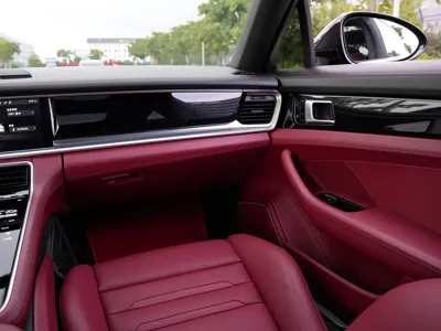 Porsche Panamera 2019, 55000 км, за 419799 CNY - фото 11