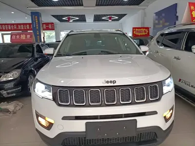 Jeep Compass 2018, 98300 км, за 35100 CNY