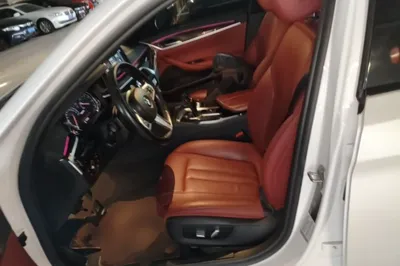 BMW 5 Series 2018, 132400 км, за 145055.96 CNY - фото 17