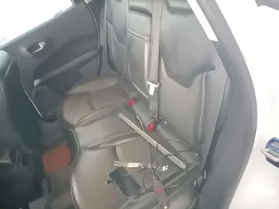 Jeep Compass 2018, 98300 км, за 35100 CNY - фото 17