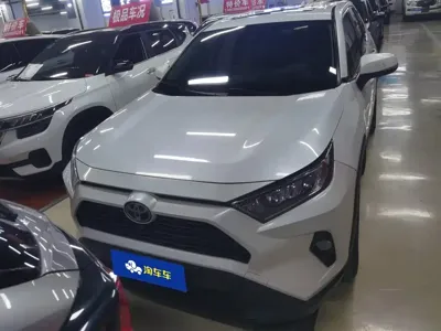 Toyota RAV4 2020, 90600 км, за 85000 CNY