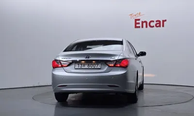 Hyundai Sonata 2010, 132412 км, за 2900000 KRW