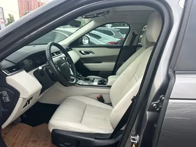 Land Rover Velar 2018, 67000 км, за 196000 CNY