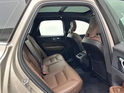 Volvo XC60 2025, 38000 км, за 173000 CNY - фото 21