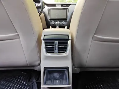 Skoda Octavia 2015, 100000 км, за 16500 CNY - фото 10
