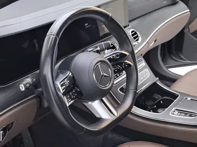 Mercedes-Benz E-Class (Import) 2023, 50000 км, за 196000 CNY - фото 9