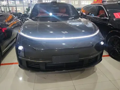 Li Auto Li L7 2024, 40599 км, за 239400 CNY