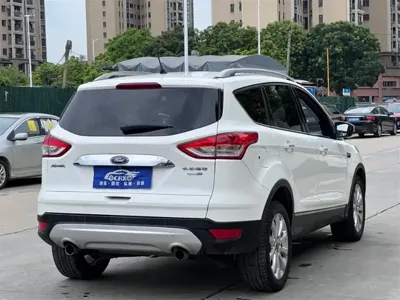 Ford Kuga 2013, 91000 км, за 15800 CNY