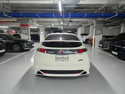 Honda Civic 2010, 18000 км, за 33500000 KRW
