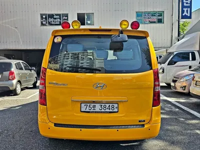 Hyundai Starex 2021, 74485 км, за 20550000 KRW