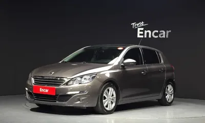 Peugeot 308 · 2015 год