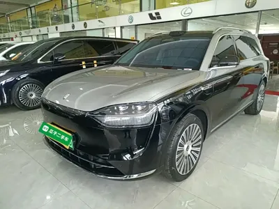 AITO 问界 AITO M9 · 2025 год