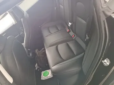 Tesla Model 3 2023, 27500 км, за 184300 CNY - фото 17